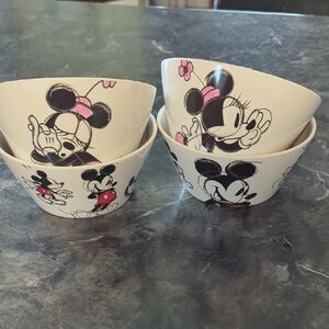 Disney Zak! Minnieand Mickey Bowl Set